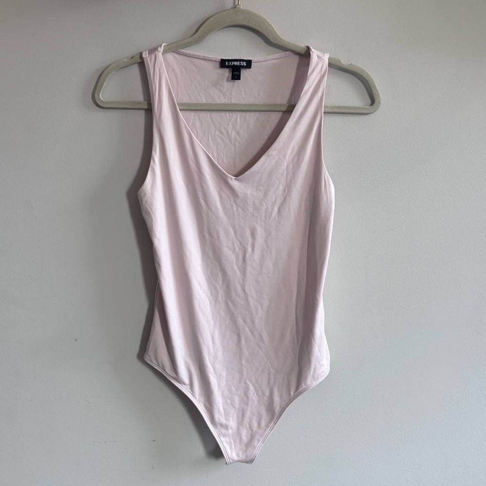 Express Pale Pink V-Neck Bodysuit